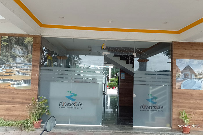 Private Balcony Sitout